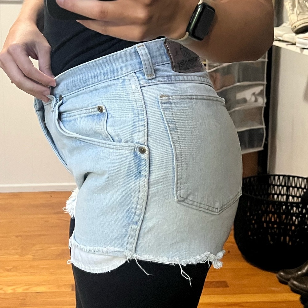 Light wash wrangler jean shorts - Picture 8 of 11